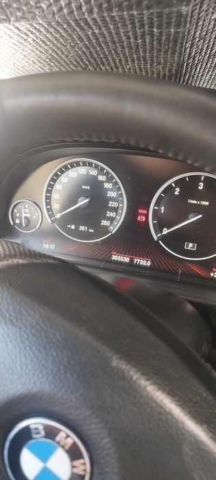 BMW 5 Series 2011 — imagine 3