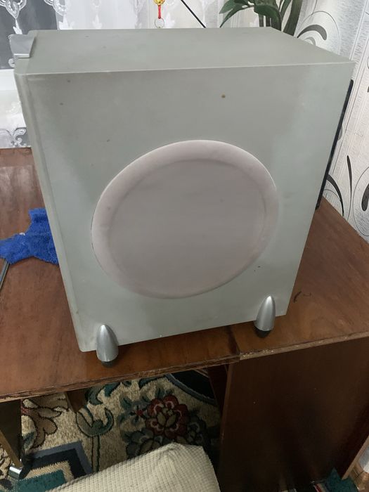 Колонка сафбуфер