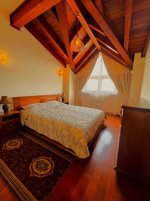 Продава се Тристаен апартамент в Разлог - 137 кв.м за 1234 €/кв.м - Снимка #9