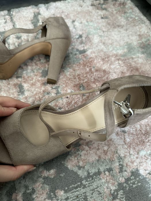 Pantofi piele intoarsa