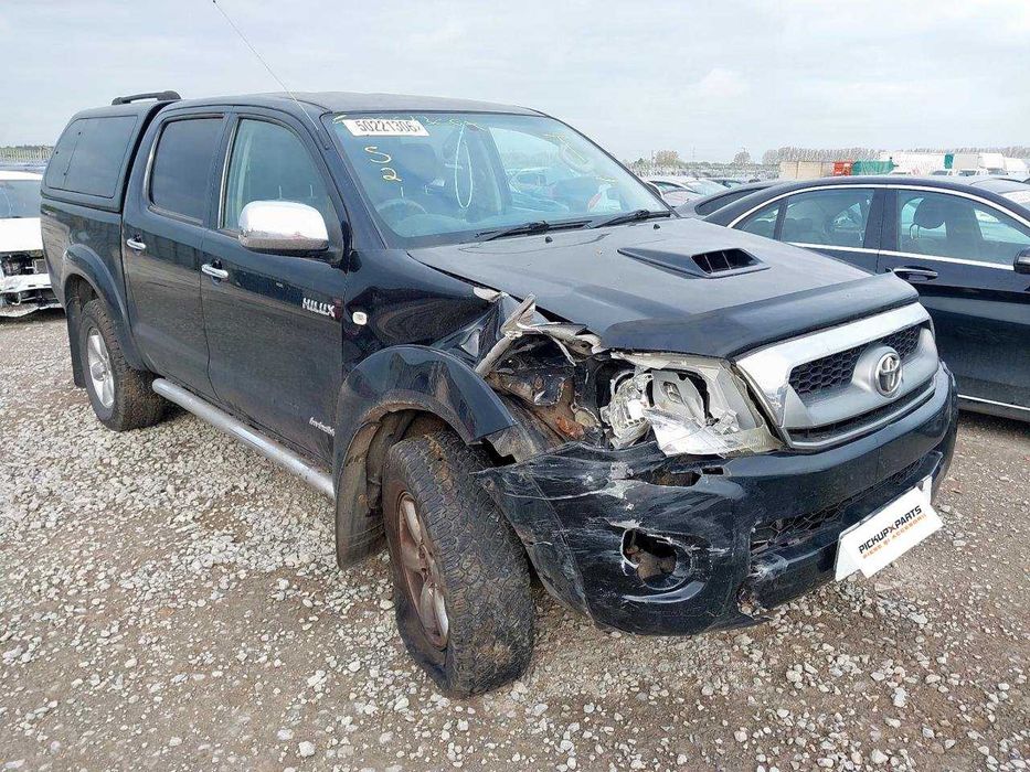 Dezmembrez Toyota hilux  3.0 Diesel 126KW/171CP 2005-2015