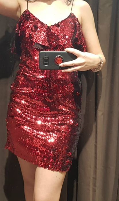 Rochie paiete roșie