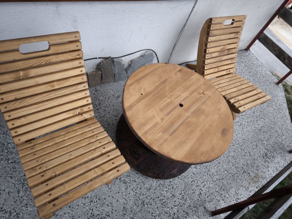 Дървени градински сгъваеми столове