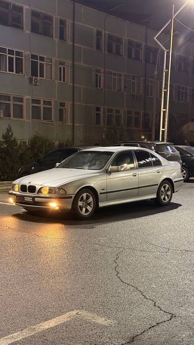 BMW E39 523i sotiladi