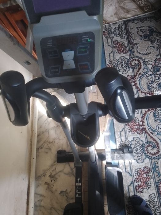 Элептический тренажёр