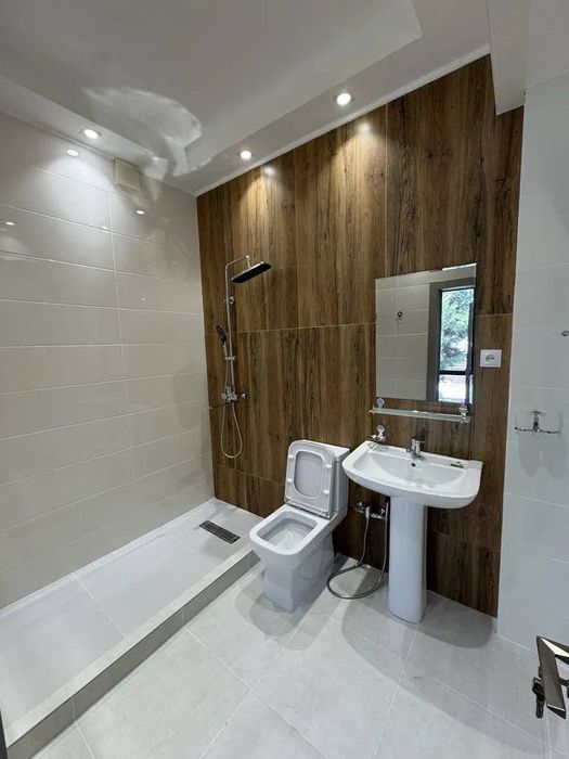 Сдается ШИКАРНЫЙ СВЕТЛЫЙ Евро дом в Мирабадском районе ( н1027 )