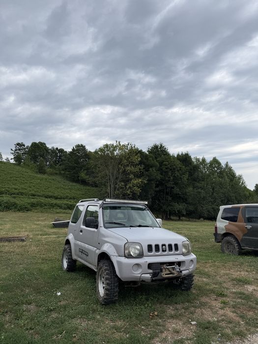 Suzuki jimny 1.3 este inmatriculat!