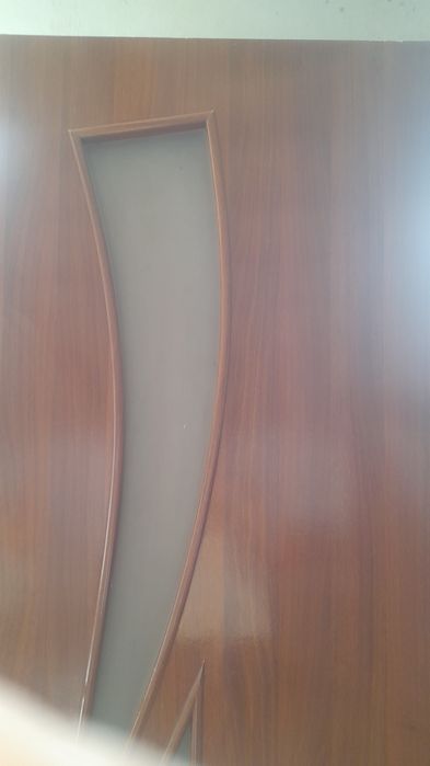 Есіктер бар Акшұқырда.