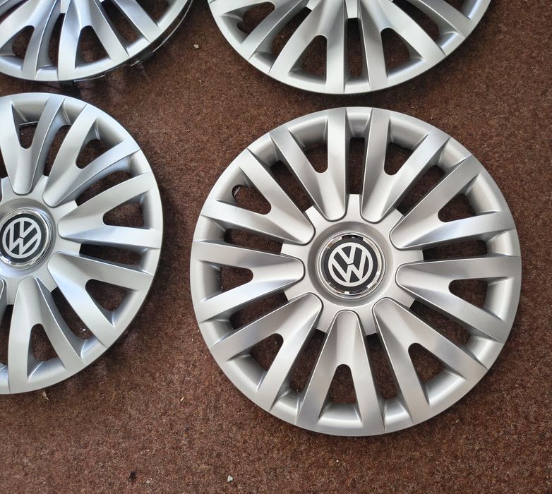 Capace NOI pt  jante  roti R 15  Vw Golf Passat Touran Tiguan  Polo Caddy