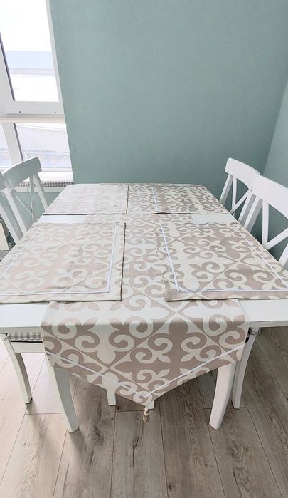 Продам ранер дорожку на стол