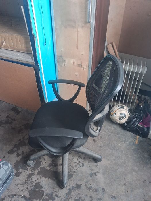 Продам Кресло офисные