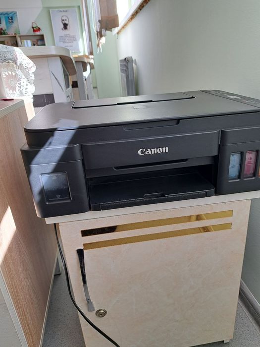 CANON pixma  holati zor xich qanaqa aybi yoq zor iwlidi