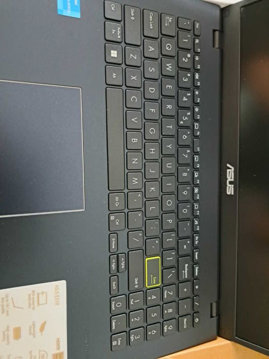 ASUS E510, laptop nou