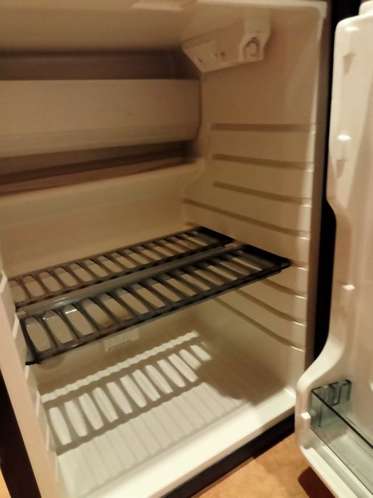 Хладилник мини бар