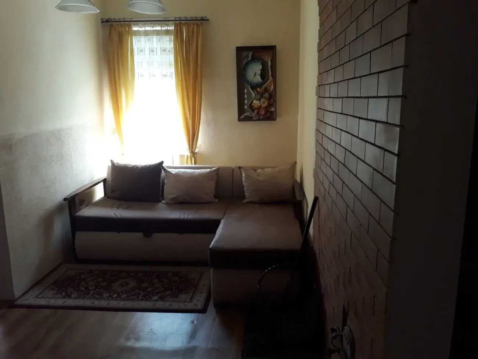 Дава се под наем Едностаен апартамент в София, Център - 45 кв.м за 341.7 € - Снимка #1