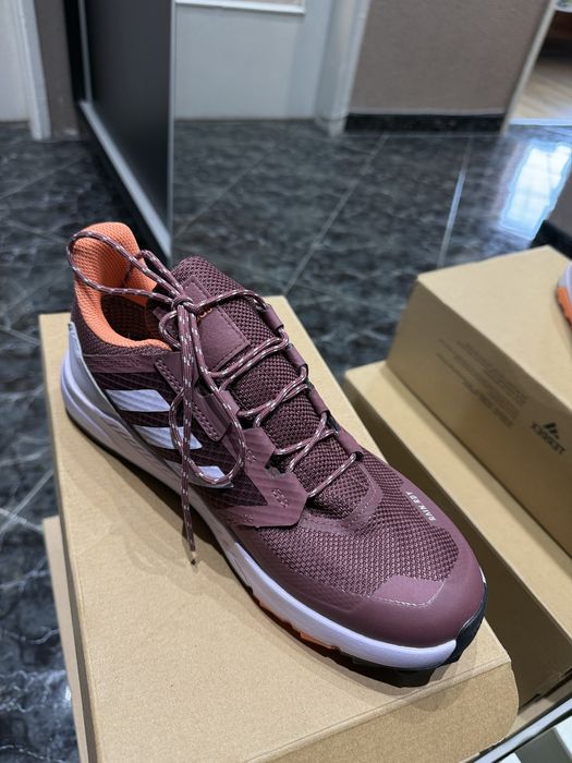 Terrex adidas чисто нови  40