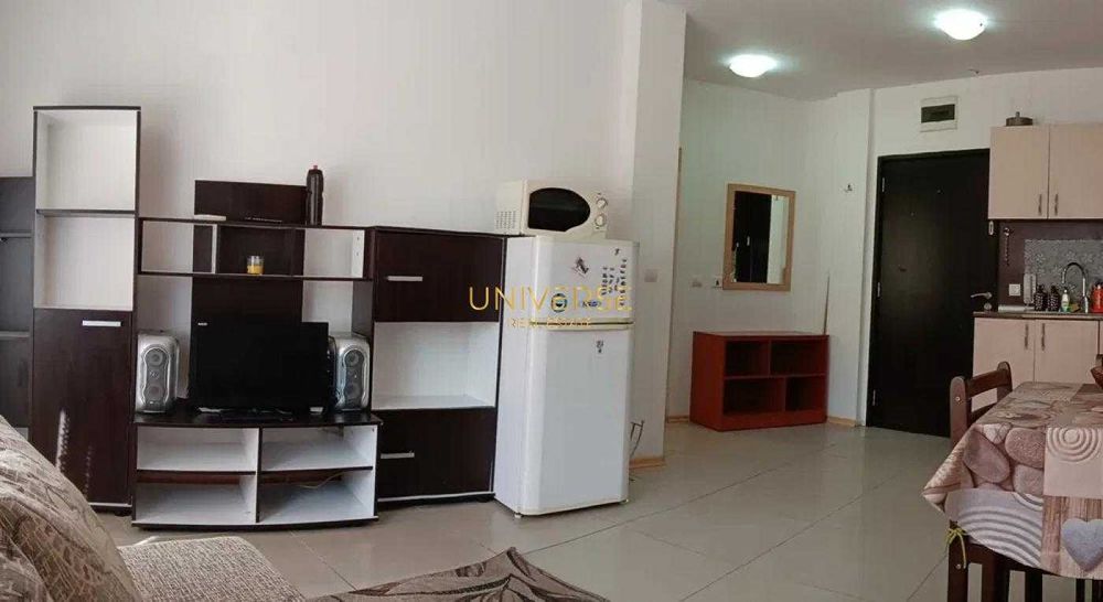 Продава се Двустаен апартамент в к.к. Слънчев бряг - 50 кв.м за 1300 €/кв.м - Снимка #1