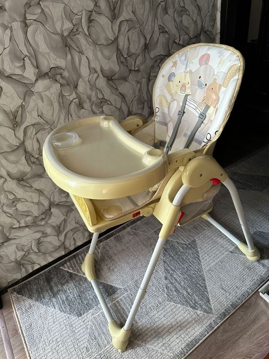 Продаётся детский столик для кормления