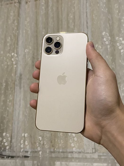 Продается Айфон  12 Pro