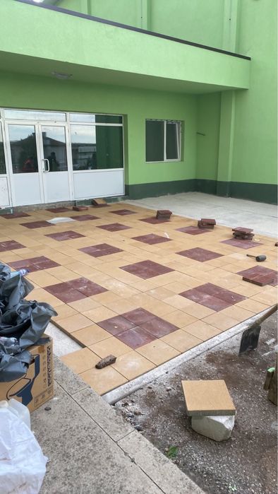 Полагане на павета , тротоарни плочи. Наливане и шлайфане на Бетон.