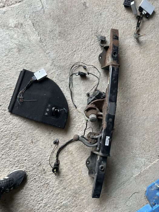 Ел теглич БМВ Е90 Е91 el teglich Bmw e90 e91 Оригинален