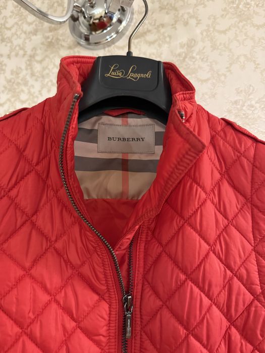 Грейка BURBERRY , нова, размер 36 S