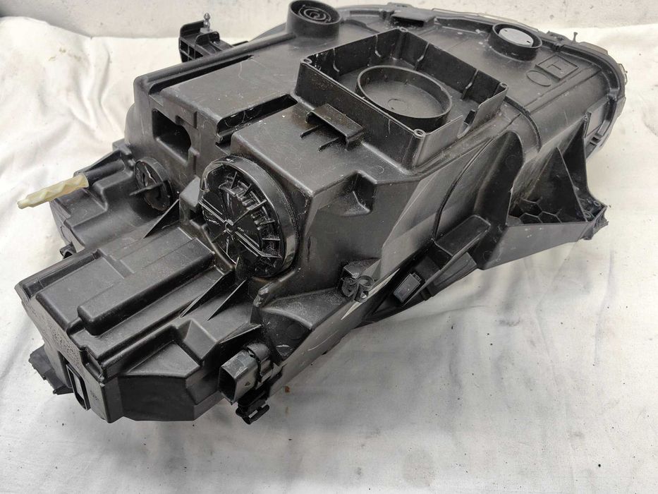 Оригинален фар Ляв Десен  Форд Пума  Ford Puma Led