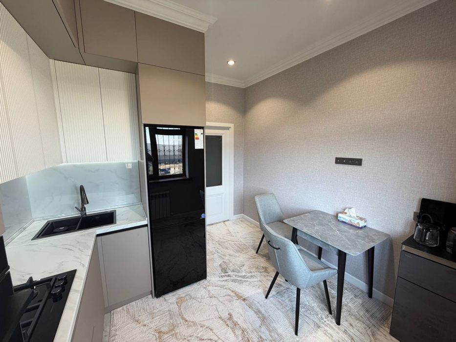 Полностью заселённый  Большой охран.двор  Удобный заезд/паркинг