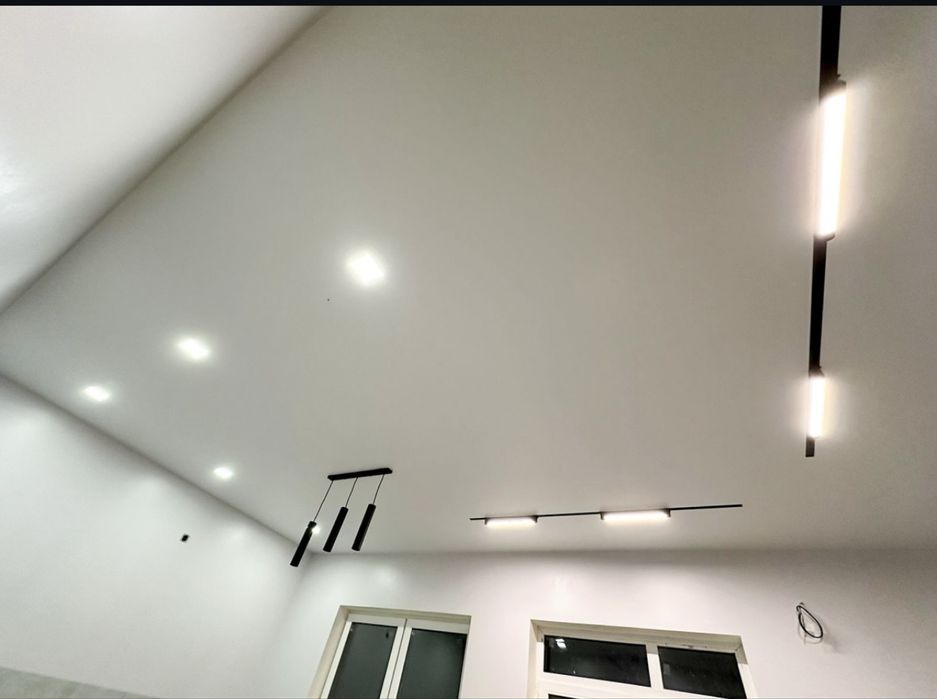 Натяжные потолки по акции.