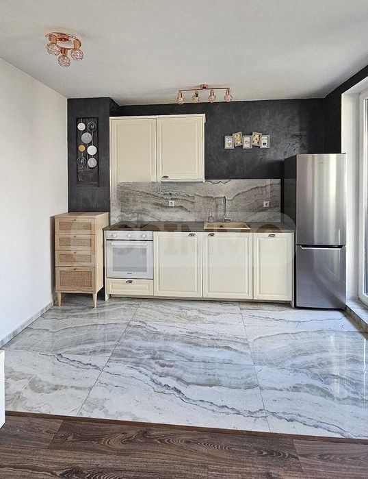 Дава се под наем Двустаен апартамент в Варна, Лятно кино Тракия - 72 кв.м за 598.23 € - Снимка #3