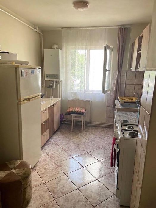 Închiriez Apartament cu 2 camere