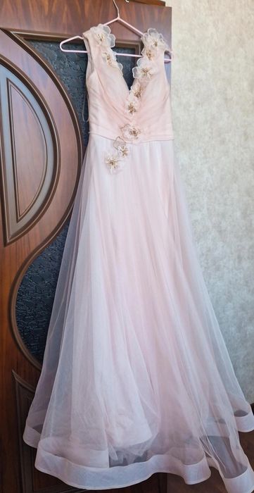 Платье выпускное, вечернее