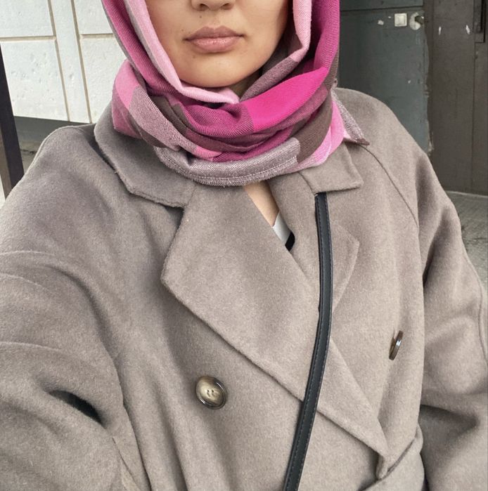 Бесплатно Женская одежда 44-46 размера обувь 38размера