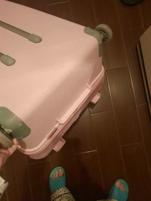 Troler mare geamantan