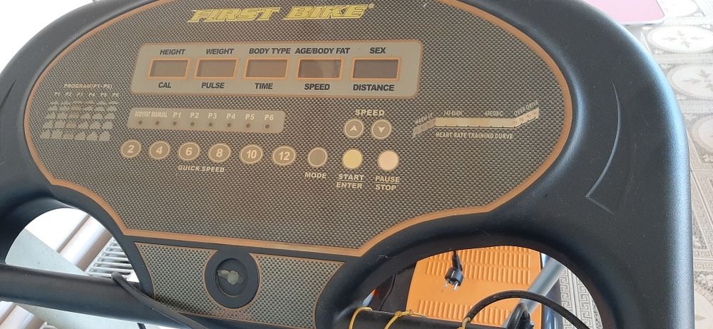 B a n d ă   alergat First Bike