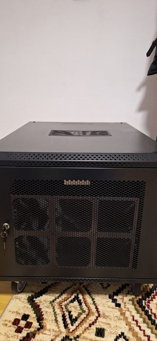 Rack 9u 600mm echipat complet