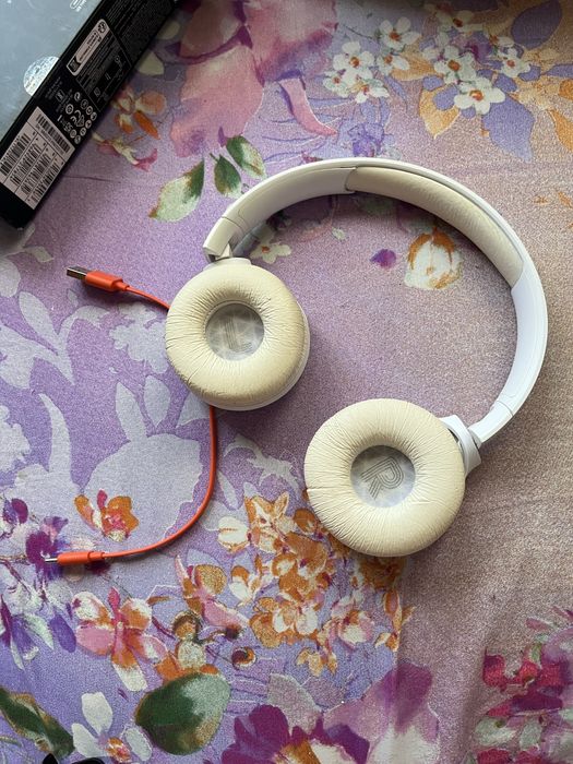 Наушники JBL 520BT