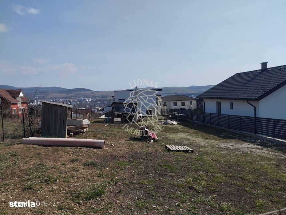 Teren intravilan 569 mp cu utilitati-ideal casa- Zona La Soare