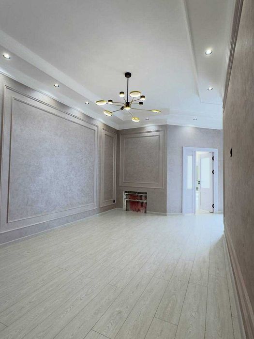 Уч кахрамон постидан 7 км Хожи ота  2 сотих 4 хона + холл Евроремонт