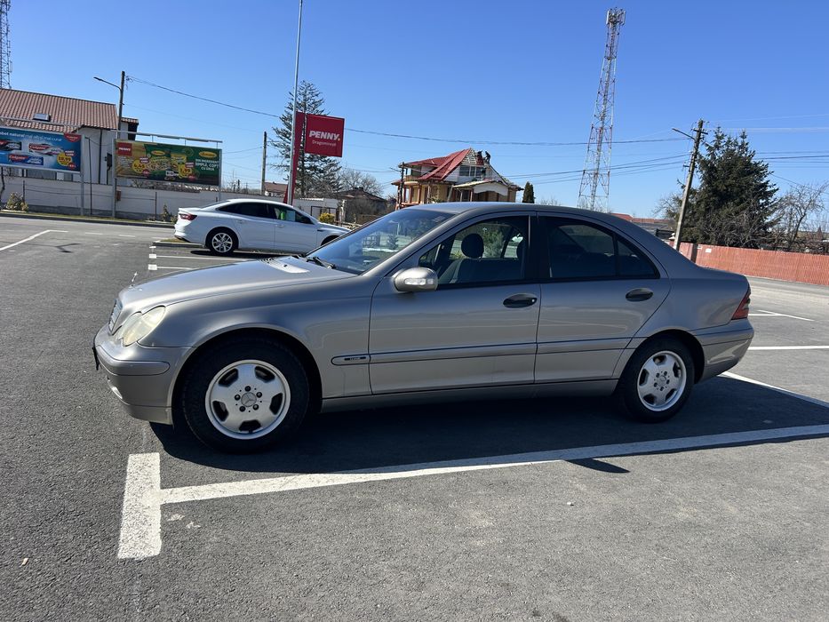 Vand Mercedes Benz C200