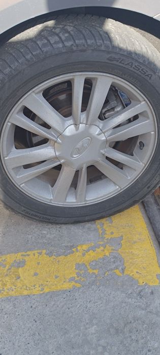 Lada Vesta diska balon r.16