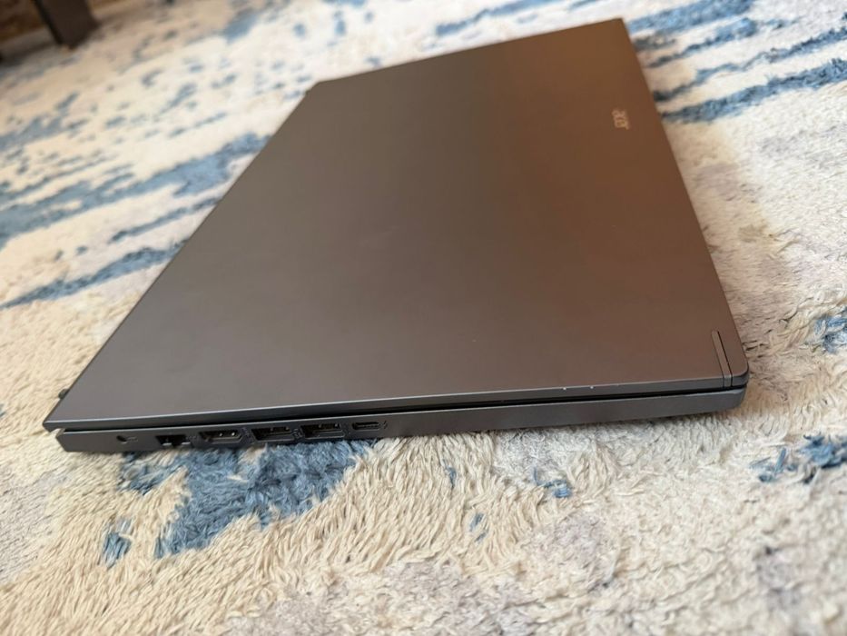 Продаю ноутбук  acer  новый