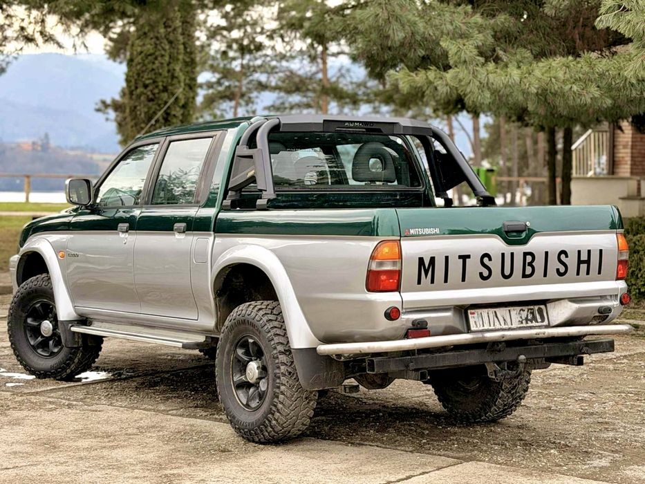 - Impecabil Mitsubishi L200 2.5D-iD POMPA CLASICA