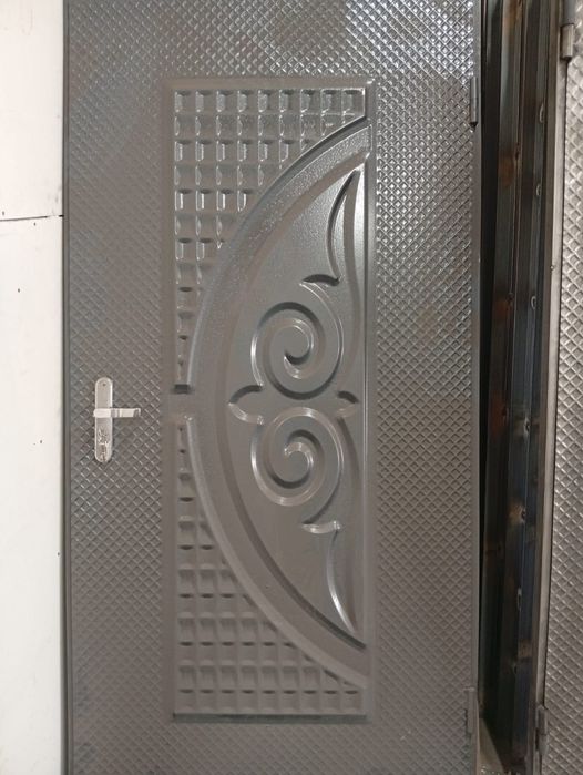 продам Двери в отличном состоянии