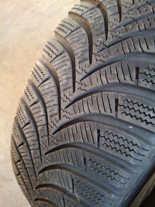 4 Anvelopele de iarnă 185 65 r15 Hankook