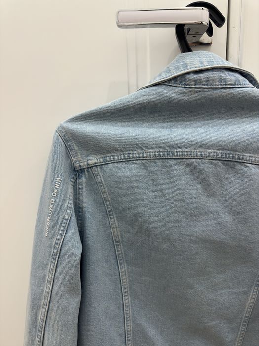 Куртка джинсовая