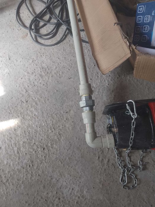 Помпа за вода с готов всмукател