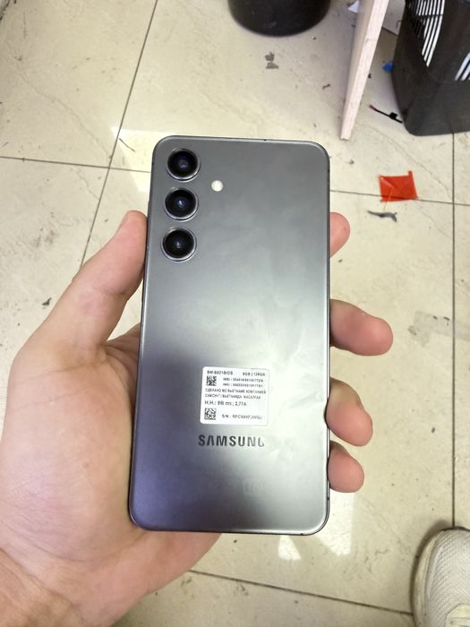 Samsung Galaxy S 24