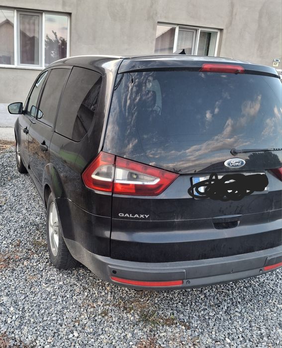 Vând Ford Galaxy