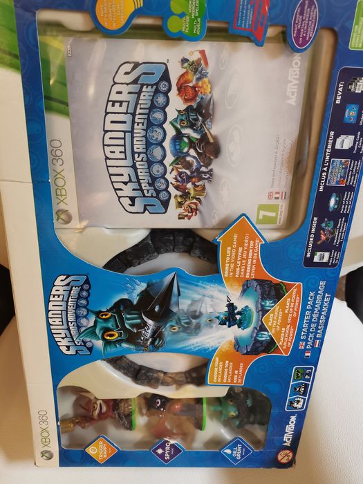 Figurine și joc Skylander și portalul interactiv ptr Xbox